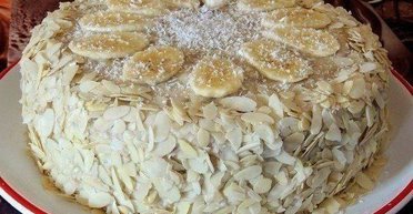 Десерт на вихідні: рецепт дуже смачного бананового торта