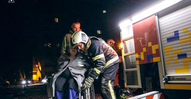 Массированный обстрел Украины: РФ атаковала жилые дома, есть раненые и погибший (фото)