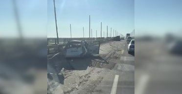 ВС РФ массированно бьют по трассе М-14 "Херсон-Николаев": дорогу будут перекрывать (видео)