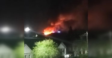 Более 100 дронов: в Брянске взрывы на заводе микроэлектроники "Кремний Эл" (видео)