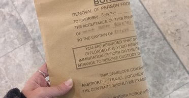 "Рождественский подарок": испанку выдворили из Великобритании после возвращения из отпуска