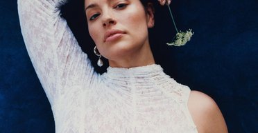 Эшли Грэм стала героиней сентябрьского выпуска Vogue