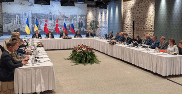 Украина и Россия на переговорах в Стамбуле общались с помощью переводчика, — СМИ