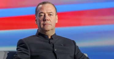 "Третья мировая почти началась": Медведев назвал США свиньями и обвинил в эскалации