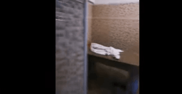 Сауна та винний погріб: журналісти показали резиденцію Митрополита Павла (відео)