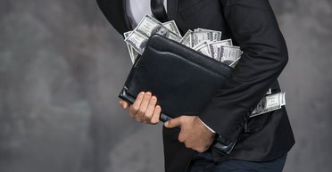 Пришить статью. Как будут возвращать ответственность за незаконное обогащение