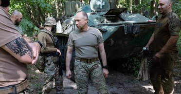 Прорыв в Курской области: ВСУ сорвали наступление ВС РФ и перенесли войну в Россию, — Сырский