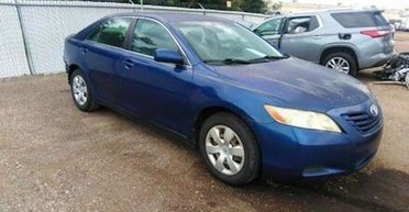 Почти даром: в США седан Toyota Camry продали на аукционе всего за $25 (фото)