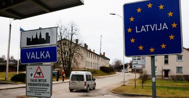 Остерегайтесь неопрятных туристов: Латвия рассказывает, как распознать российских шпионов