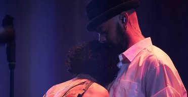 Жена покойного солиста группы ADAM обратилась к украинцам