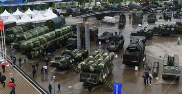 "Вероятно, на Курск": РФ перебрасывает военную технику из Севастополя, — соцсети (фото)