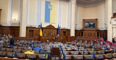 "Вплоть до капельниц": нардеп заявила, что в Раде одновременно заболели 38 нардепов