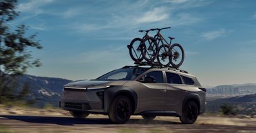 Дороже собрата: самый большой электрокроссовер Toyota шокировал ценой (фото)