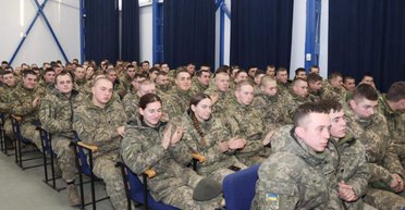 Будут получать "как военнослужащие": государство увеличило выплаты курсантам военных вузов