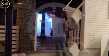 Туриста из России стульями избили работники 5-звездочного отеля в Турции (видео)