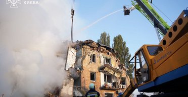 Самый массовый баллистический удар по Киеву: аналитики воссоздали движение ракет и "Шахедов"