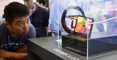 Китай може захопити ринок OLED-дисплеїв: Samsung попередила про наслідки