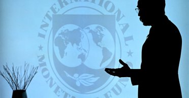 Соромно перед партнерами. Чому кредити МВФ замість малого бізнесу дістаються ДТЕК