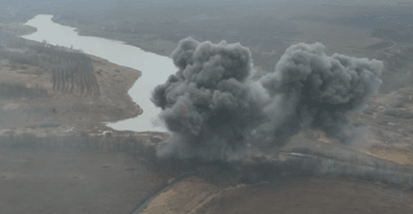 Бои в Белгородской области: ВС РФ скинули мощную бомбу ФАБ-3000 на дамбу (видео)