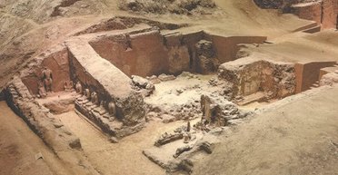 Древнейший город бронзового века: археологи провели масштабные раскопки в Синьцзяне (фото)