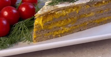 Ідеальна закуска: рецепт кабачково-печінкового торта