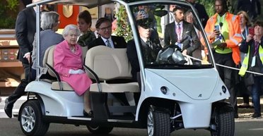 На продаж виставили найнезвичайніший автомобіль Єлизавети II (фото)