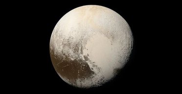 З атмосферою Плутона щось не так: вона розширюється в міру віддалення від Сонця