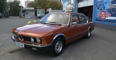 В Украине обнаружили редкий BMW 70-х с очень интересной историей (фото)