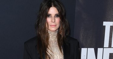 Сандра Буллок заявила, що боїться за свою сім'ю: що сталося