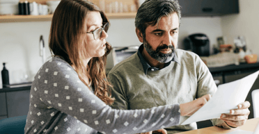 Мужчина заявил жене, что хочет половину ее зарплаты: почему многие с ним согласились