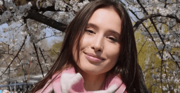 Побачила очі: українка знайшла незнайомця під своїм ліжком у номері готелю (фото)