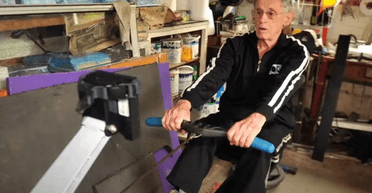 "Почав із нізвідки": 93-річний спортсмен має тіло молодого чоловіка (фото, відео)