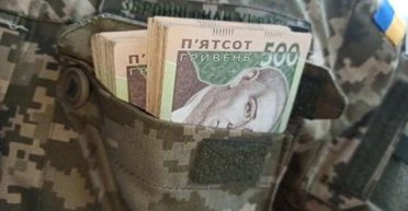 Пора резать бюджетные программы: экономист рассказал Фокусу как спасти зарплаты украинских военных