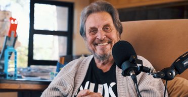 "Вона божевільна": батько Ілона Маска розкритикував матір своїх онуків