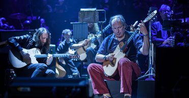 Музыка из "Шерлок Холмса" и "Плохие дороги" на Левом берегу. Что нельзя пропустить на выходные