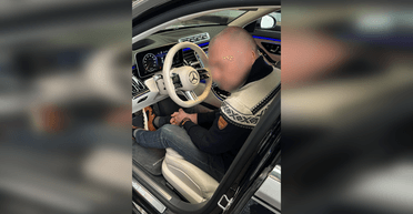 Поліція показала кадри затримання Мазепи на кордоні: його звинувачують у заволодінні землею (відео)