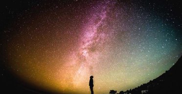 Усе змінилося 4 млрд років тому: Всесвітом керує таємнича сила, показує відкриття