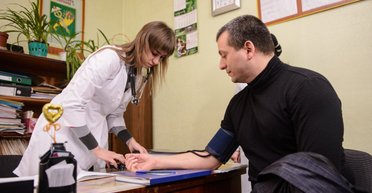 "Ограниченно годные" обязаны до 4 февраля пройти ВЛК: штрафы и возможное продление срока