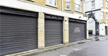 Не купують уже 4 роки: "найдорожчий гараж" виставлено на продаж за кругленьку суму