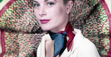 Як стилізувати хустинку в жіночих образах (відео)