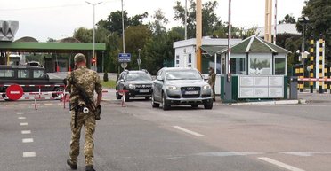 Украинцев с двойным гражданством не выпустят из страны: в ГПСУ отреагировали