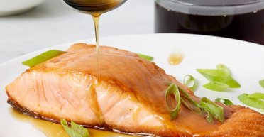 Рецепт класичного теріякі: універсальний соус до м'яса, риби, птиці та овочів