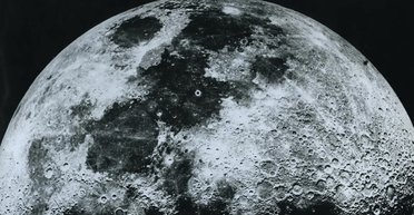 Невідомий об'єкт упав на Місяць: яскравий спалах було видно із Землі (відео)