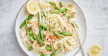 Швидка паста з лососем і лимонно-вершковим соусом: рецепт смачної вечері
