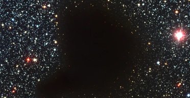 Самое темное место в Солнечной системе и во Вселенной: где оно находится (фото)