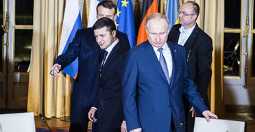 Переговори з Росією: у Білому домі розповіли, коли Зеленський може зустрітися з Путіним