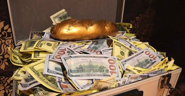 Спасутся праведники. Как не потерять веру в человечество, читая е-декларации