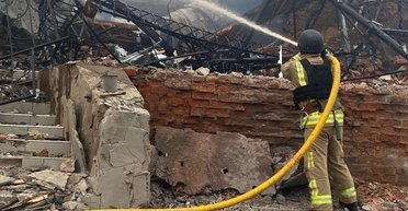 ВС РФ ударили баллистической ракетой по пригороду Сум: погиб ребенок (фото)