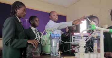 Генератор енергії на безкоштовному паливі створили в Нігерії: літра вистачає на шість годин