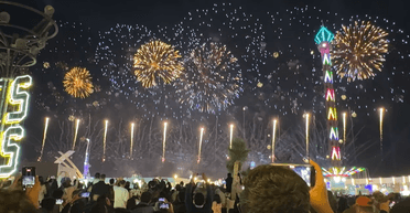 Сразу пять мировых рекордов: в ОАЭ новогодний салют длился более часа (видео)